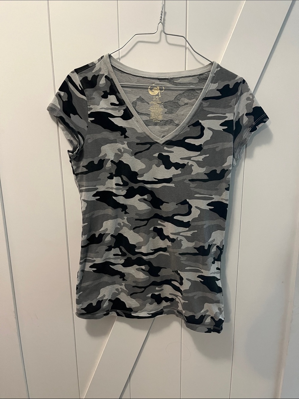 Women's Gray Camo V-Neck Short Sleeve Tee